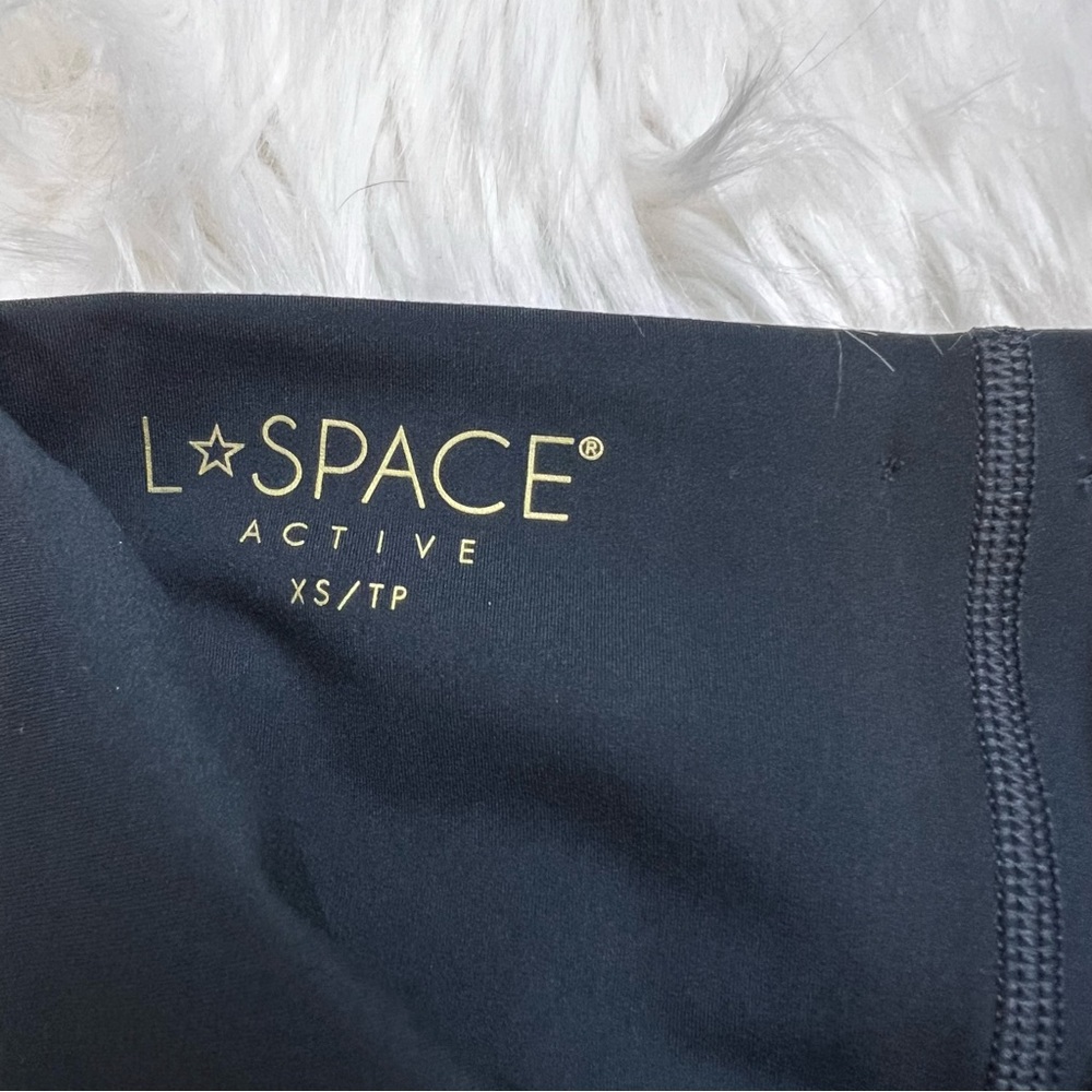L*Space Black Exhale Leggings. Size XSmall. NWT. - Picture 6 of 12